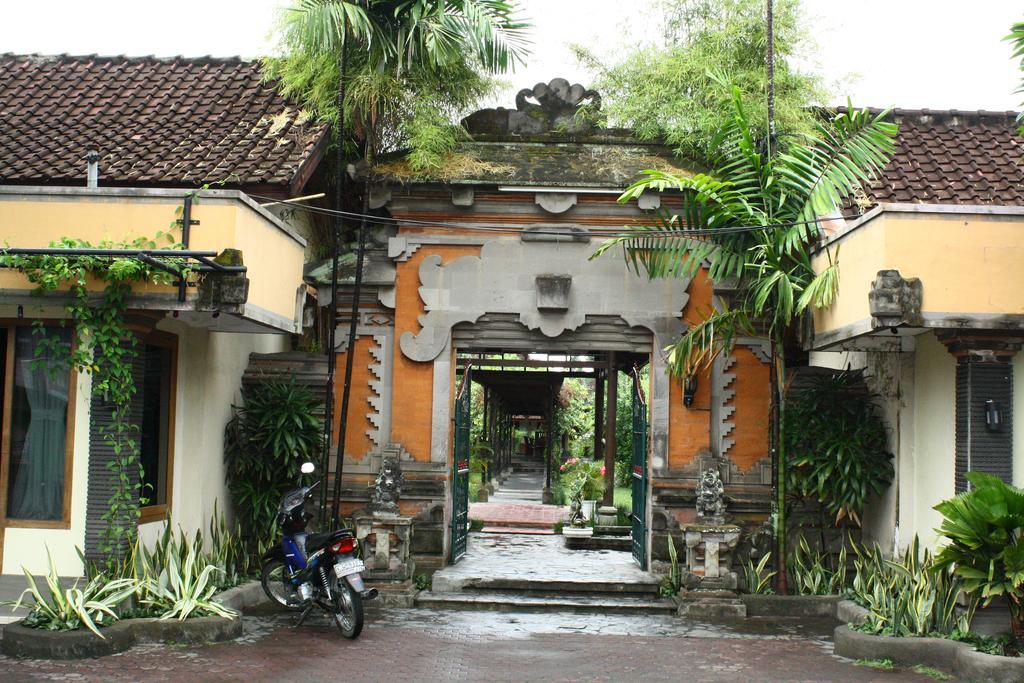 Hotel Ratih Mataram Ngoại thất bức ảnh